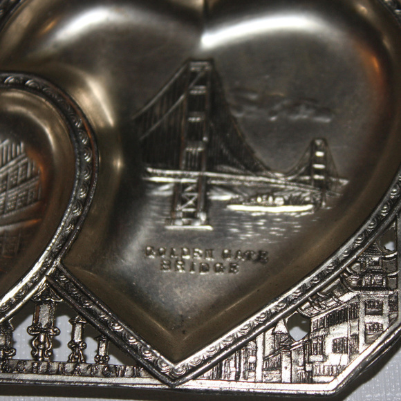 Vintage San Francisco Trinket Dish Heart Tray - Picture 4 of 5